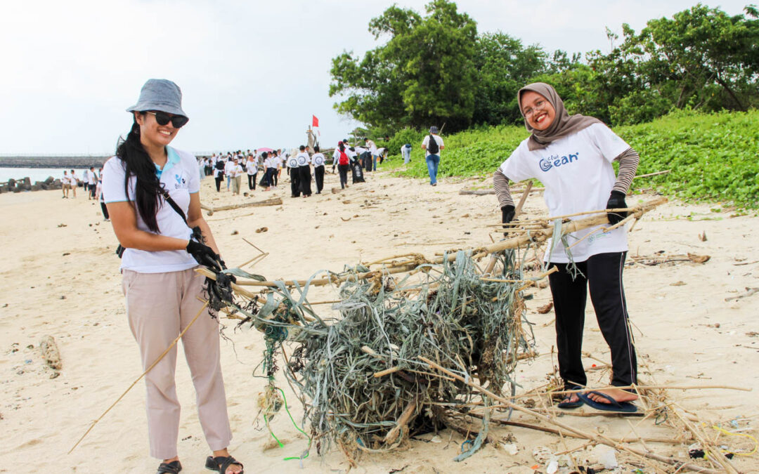 Clean Waves for Kelan: R.O.L.E. Beach Cleanup